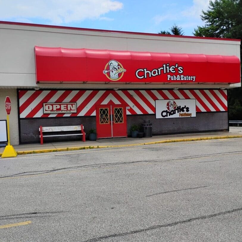 Charlies Pub Eatery exterior view.